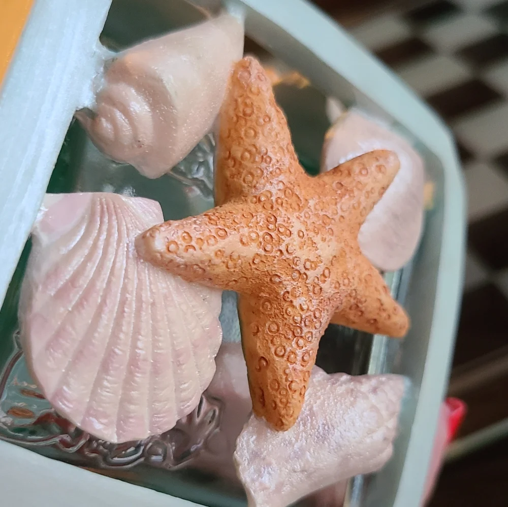 Votive Candle Holder seashell design